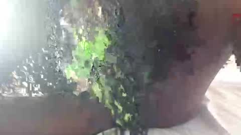 Snapshot of queenshale chatting on 10.21.25 queenshale online show from 10.21.25