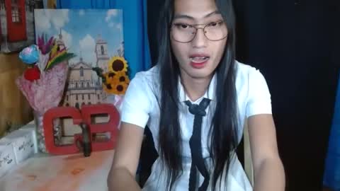 queensteffi online show from 01.22.25