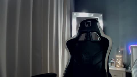 Queensy online show from 12.06.24