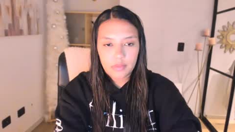 Snapshot of queenv66 chatting on 01.14.25 Val - online show from 01.14.25