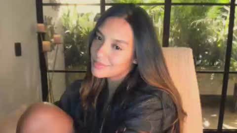 Snapshot of queenv66 chatting on 09.25.25 Val - online show from 09.25.25