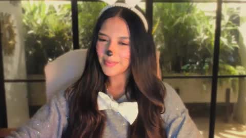 Snapshot of queenv66 chatting on 11.01.25 Val - online show from 11.01.25