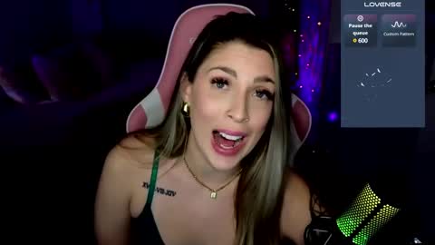 Snapshot of queenx_lexy chatting on 12.15.24 queenx_lexy online show from 12.15.24