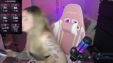 Snapshot of queenx_lexy chatting on 02.13.25 queenx_lexy online show from 02.13.25