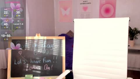 Snapshot of queitsharm_ chatting on 04.23.26 Anna online show from 04.23.26