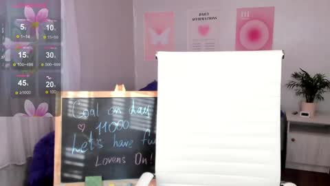 Snapshot of queitsharm_ chatting on 04.27.26 Anna online show from 04.27.26