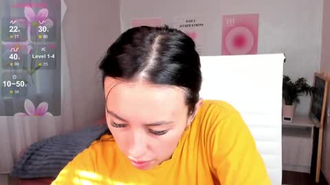 Snapshot of queitsharm_ chatting on 05.12.26 Anna online show from 05.12.26
