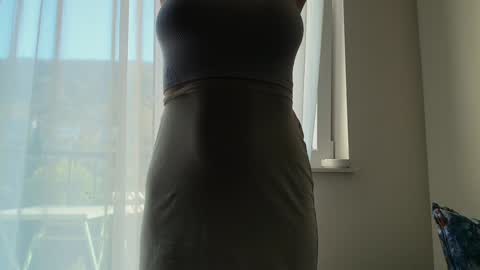 Snapshot of quinnmx chatting on 10.08.25 Quinn online show from 10.08.25