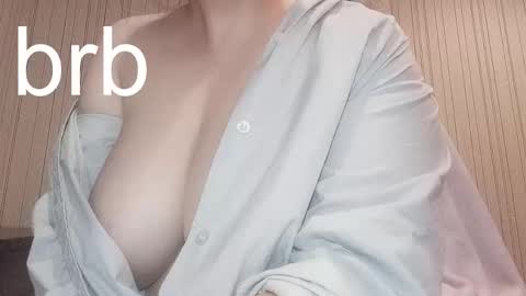 Snapshot of quoiam chatting on 10.17.25 Alex online show from 10.17.25