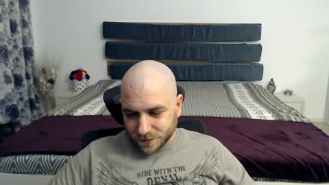 R0bila online show from 01.24.25