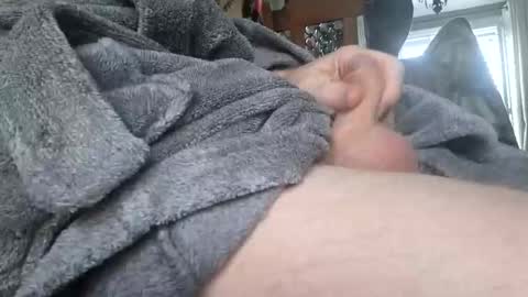 Snapshot of rabaza chatting on 11.30.25 rabaza online show from 11.30.25