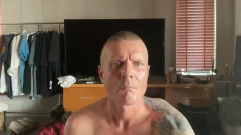 rabbit_eyes69 online show from 04.14.26