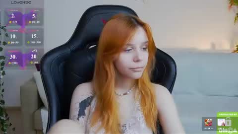 Snapshot of rachel__lips chatting on 06.21.26 rachel__lips online show from 06.21.26