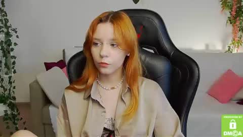 Snapshot of rachel__lips chatting on 06.24.26 rachel__lips online show from 06.24.26