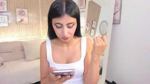 RACHEL ES online show from 09.23.25