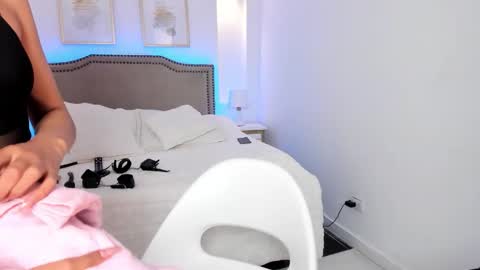 Snapshot of rachel_es chatting on 03.01.26 RACHEL ES online show from 03.01.26