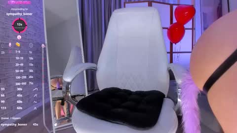 Snapshot of rachel_kelly chatting on 02.15.25 Rachel Kelly online show from 02.15.25