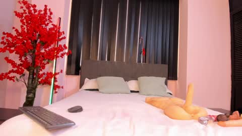 Rachel online show from 12.21.24