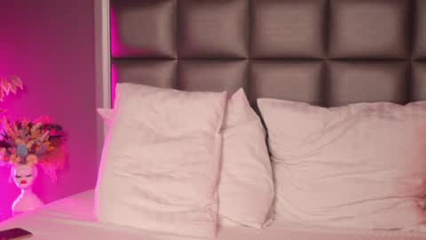 rachel_quinn_ online show from 01.12.25