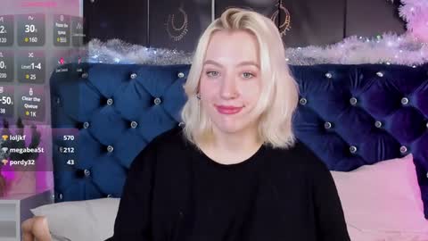 Snapshot of rachelcart chatting on 12.24.24 RachelCart online show from 12.24.24