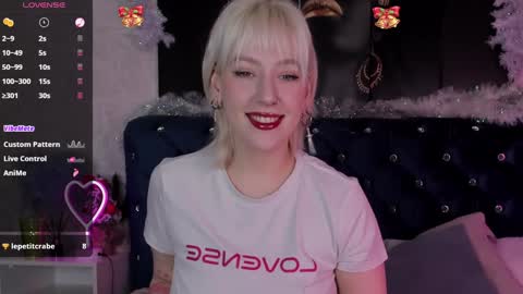 Snapshot of rachelcart chatting on 01.13.25 RachelCart online show from 01.13.25