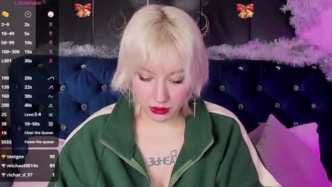 Snapshot of rachelcart chatting on 01.20.25 RachelCart online show from 01.20.25