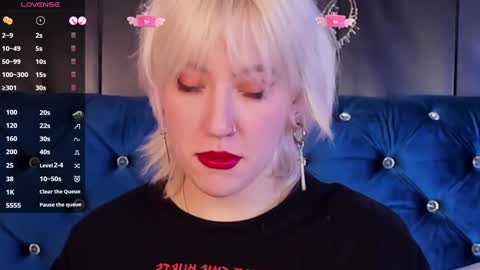 Snapshot of rachelcart chatting on 01.29.25 RachelCart online show from 01.29.25