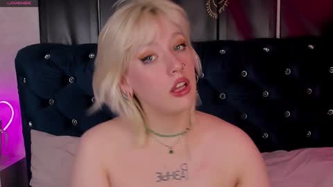 Snapshot of rachelcart chatting on 02.03.25 RachelCart online show from 02.03.25