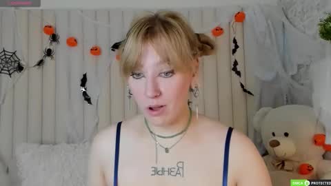 Snapshot of rachelcart chatting on 10.20.25 RachelCart online show from 10.20.25