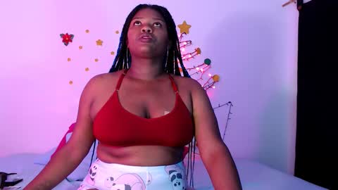 Snapshot of rachell_smithxx chatting on 12.02.25 RACHELL online show from 12.02.25