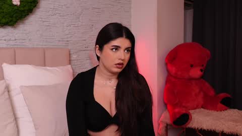Snapshot of rachelswaan chatting on 12.02.24 RachelSwaan online show from 12.02.24