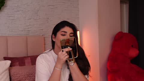 Snapshot of rachelswaan chatting on 02.05.25 RachelSwaan online show from 02.05.25