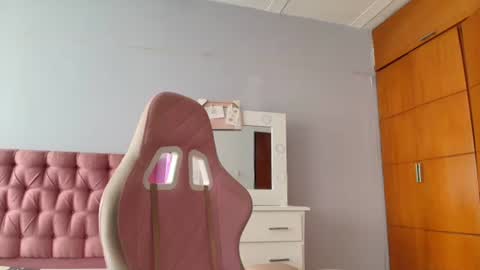 Snapshot of radiantgoddes chatting on 12.05.24 radiantgoddes online show from 12.05.24