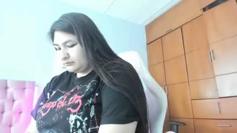 Snapshot of radiantgoddes chatting on 12.16.24 radiantgoddes online show from 12.16.24