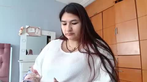 Snapshot of radiantgoddes chatting on 12.27.24 radiantgoddes online show from 12.27.24