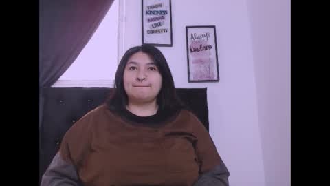Snapshot of radiantgoddes chatting on 10.21.25 radiantgoddes online show from 10.21.25