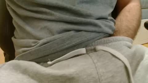 Snapshot of radrix chatting on 01.08.25 radrix online show from 01.08.25