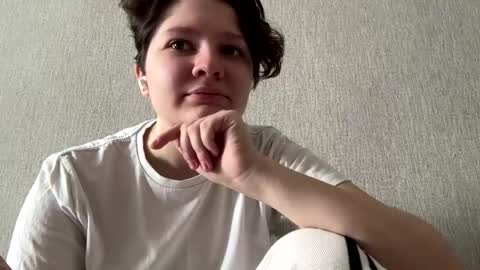 Snapshot of raegriego chatting on 05.21.26 Emmie online show from 05.21.26