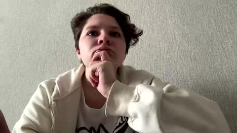 Snapshot of raegriego chatting on 06.01.26 Emmie online show from 06.01.26