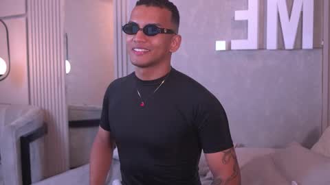 Snapshot of rafa_cruz chatting on 02.25.26 rafa_cruz online show from 02.25.26