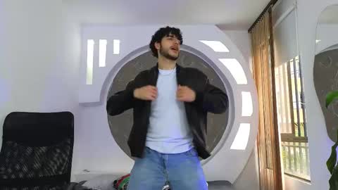 R A F A E L online show from 09.18.25