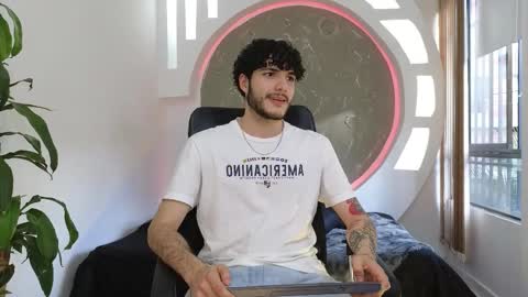 R A F A E L online show from 09.23.25