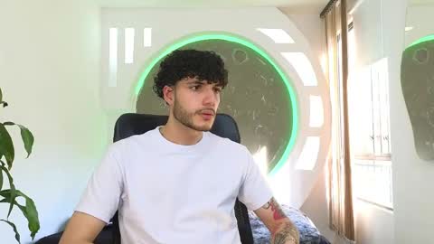 R A F A E L online show from 10.03.25