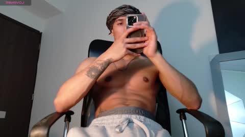 IG online show from 12.17.25