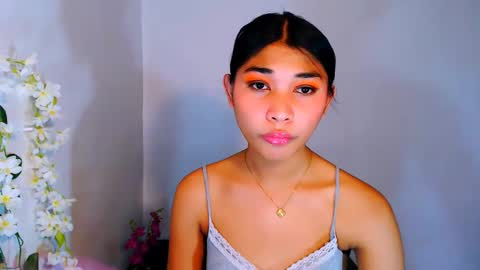 Snapshot of raindrizzle1706 chatting on 11.19.25 raindrizzle1706 online show from 11.19.25