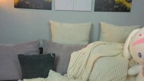 Snapshot of rainevi chatting on 04.24.26 rainevi online show from 04.24.26