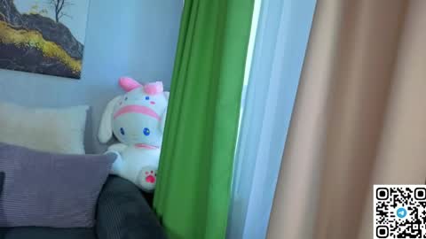Snapshot of rainevi chatting on 05.22.26 rainevi online show from 05.22.26