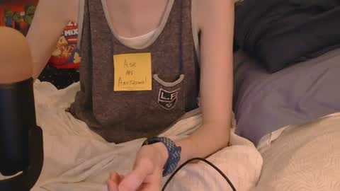 Snapshot of rainydayem chatting on 07.11.26 RainyDayEm online show from 07.11.26