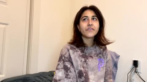 Snapshot of raiyvyn chatting on 12.10.24 Ray Ray online show from 12.10.24