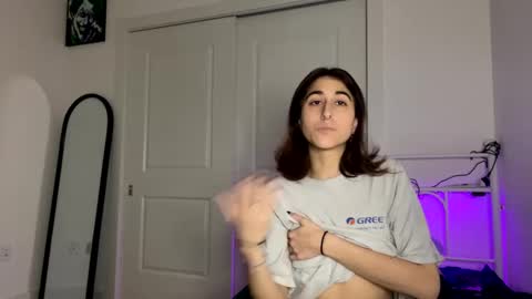 Snapshot of raiyvyn chatting on 12.17.24 Ray Ray online show from 12.17.24